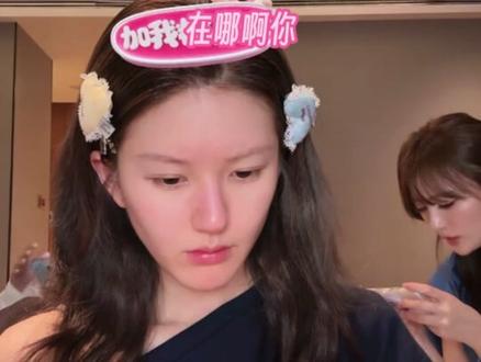 谁懂啊,赵露思刚参加完星光大赏,立马就上线摸金!#赵露思 #超自然行动组 #星光大赏 #闺蜜们都在玩超自然