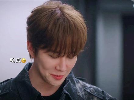 靳朝姜暮亲亲被林岁看到 太搞笑啦哈哈