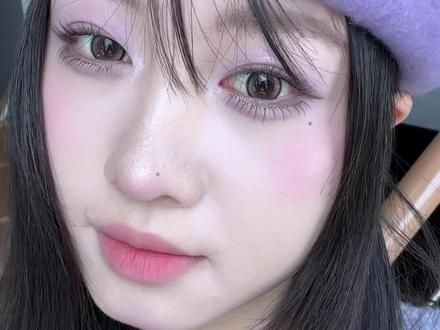 🐰💜淡颜甜菜灰紫调丨邦尼花园小夜曲妆教~ 紫色超好看!!!喜欢紫色啾咪啾咪~
#紫色眼影 #妆教 #美妆教程 #美妆博主养成记 #紫色眼影我们喜欢你