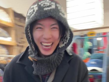 想请教一下成都本地婆罗门:
平时都是切哪儿买衣服喃?
诶?? 你咋个找到的喃????
记录一下抽象玩梗日常 表演艺术家发挥的时候突然被路人看到 尴尬得脚趾拇儿都扣得邦紧
#你咋枣到这儿的喃 #你咋找到的喃
#成都话专业12级 #予福商店
#腾银饭店