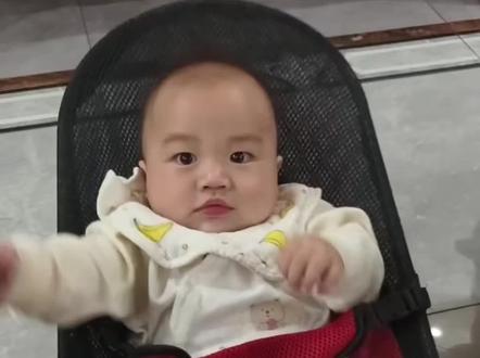天天咕咕嘎嘎,我以为她在说啥呢,原来它就是咕咕嘎嘎😂😂
