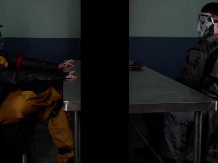 你带了个白面具,我则带了个黑的 #三角洲行动 #典狱长#渡鸦#cos