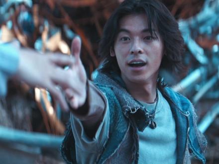 奋不顾身地奔向你,那是爱你的本能 #跨年电影他年她日 #许光汉 #袁澧林 #情侣