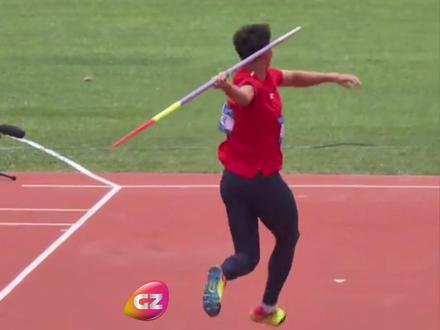 降温别逞强,冠军都穿大衣绒裤!十五运会男子标枪决赛,河南选手胡浩然以81.60米成绩夺冠。赛后他说有做好保暖措施,突然降温对他状态没有任何影响。#全运进行时