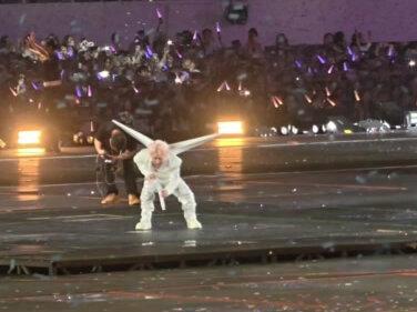 #薛之谦万兽之王 手机舞台视角#谦友 #薛之谦演唱会 尽然也让我抓到了@DONG_大琪🦖 哈哈哈哈#演唱会live碎片