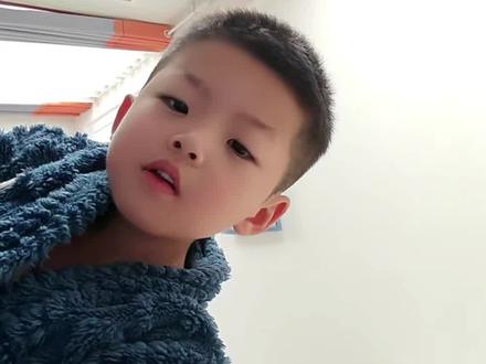 和 @易老 一起 #合拍