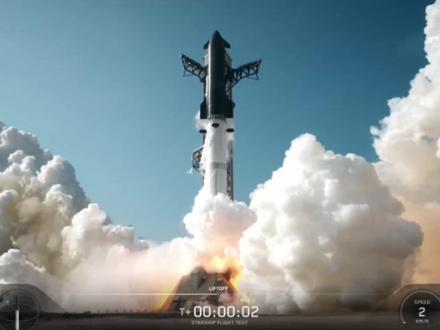 星舰V3成功试飞,对SpaceX上市意味着什么 如果招股书是野心,那星舰就是底气!星舰V3成功试飞,让SpaceX的2万亿美元估值不再是“高风险豪赌”,而成了“确定性的未来”。天基AI算力、星链V3、深空探索……当科幻大作变成商业闭环,普通人该如何面对这场呼啸而来的时代巨变
#spacex #马斯克 #特斯拉 #财富思维 #美股