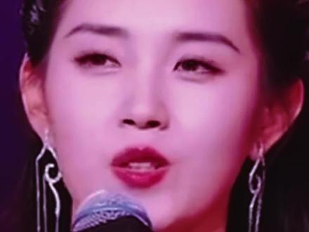 “收获力量的一次体验”宇欣好会说,言之有物具象化了!#国剧盛典 #郭宇欣 #短剧 #获奖感言 #言之有物