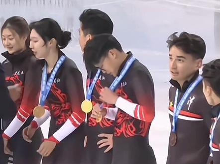 #短道速滑林孝埈 #中国短道速滑 黑龙江得金牌牌了。钟质检员上线👏👏👏