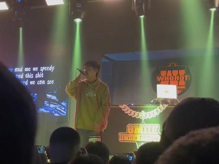 旋律唱得绝了 #2022地下八英里 #呼和浩特#livehouse音乐现场 #伊赫