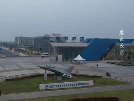 猎鹰L-15高级教练机。#洪都航空 #猎鹰L-15