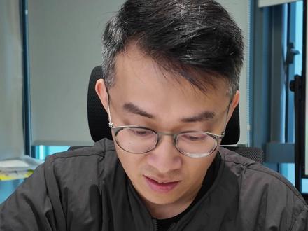 不是..现在的AI回聊天都这么抽象吗 给大家剧透下「AI 写作」在12月的更新,新增了智能识别场景功能,还能自选回复风格,而且非常的“聪明”…
#ColorOS16 #AI聊天 #抽象 #催婚 #数码科技