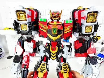 重轨巨神开箱太震撼了,真的是惊艳到了,超喜欢 #玩具 #益智玩具#炫卡斗士#玩具开箱#变形玩具