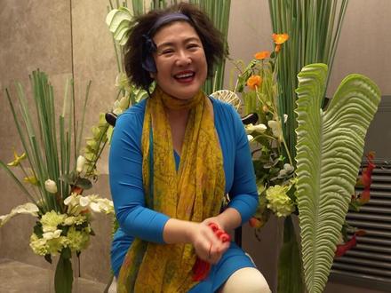 万山红女高音歌唱家声乐即兴演唱