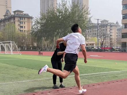 “零成本逆袭技巧” 每天抽出20分钟~坚持一个月,收获不一样的自己💪#体育生 #居家锻炼 #减肥 #跑步