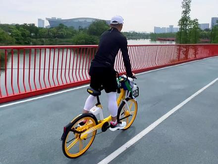 挑战绕城100公里绿道,带你看体验全程风景,应该是全国最长绿道了吧!#成都绕城绿道100公里 目前犀浦到三圣乡段风景最为巴适,龙泉和新都有两段还在施工,可以正常通行。