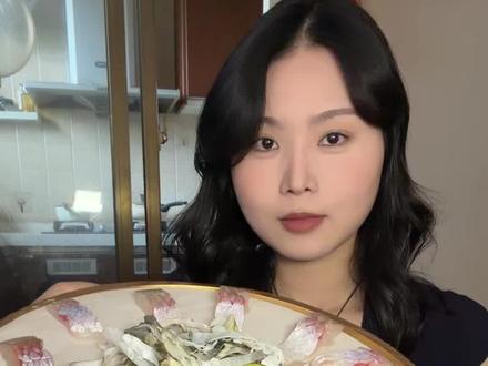 爽脆鲜甜的鱼生 #鱼生 #顺德鱼生 #吃播 #爱吃食物的女孩子