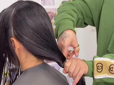 超长超多头发直接剪短、小姐姐说剪不好剃光头…!方法用的对努力不白费!#美发教学 #发型师 #剪短发 #抖音好物年货节 @抖音小助手