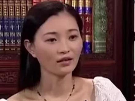 李微漪与格林的初遇 一部手机换回一匹狼#重返狼群 #格林