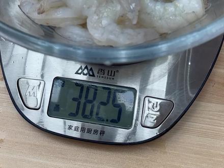 很多朋友问我为什么不去虾线,其实是有原因的,成品虾仁去虾线也不一定是为了方便!#海鲜原产地 #虾仁