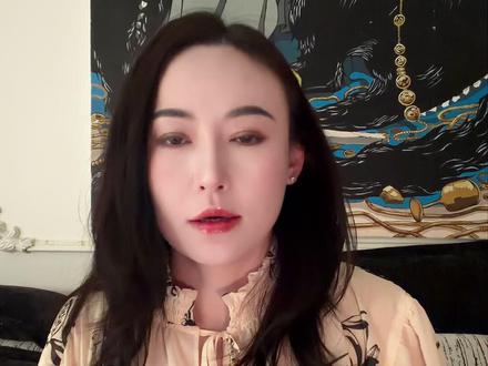 鹦鹉的2种新新新的剪羽方式 给鹦鹉剪羽不可一时冲动~ 虽然规避了旧方式的弊端。但仍然是削弱鹦鹉的飞行能力 仍是剪羽~实在非剪不可,可以考虑这种。#鹦鹉剪羽毛 #新手养鸟 #鹦鹉日常 #鹦鹉知识 #剪羽