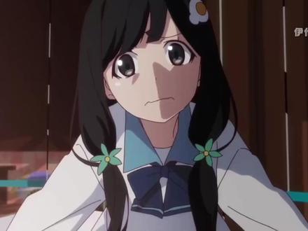 她是由不死的怪异凤凰拟态的少女,看似内向却隐藏易怒性格 #阿良良木月火 #物语系列 #动漫杂谈