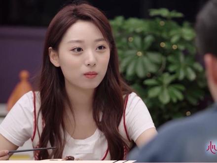 李玉媚爆灯芦可穿玩偶-抖音