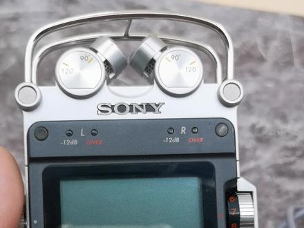 sony 索尼 pcm-d50录音笔 mp3音乐播放器
成色非常好,所见即所得!只出信誉度好的!无拆无修!功能全部正常!
