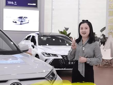 同款发动机2.0L 同价位20,你会选择suv还是轿车呢#亚洲龙 #荣放 #一汽丰田 #抖音汽车#格瑞维亚人生升格 @一汽丰田