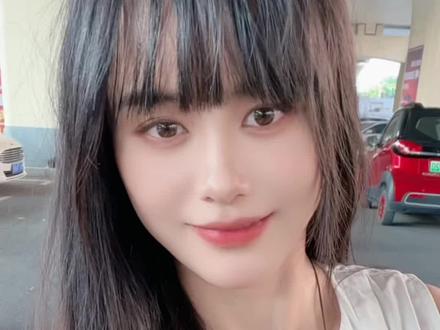 表,今天耶不耶啊,还叫呀纹O贝啃奶茶吗😂#壮话 #谢咩蒙 #广西壮话#南宁二手车小鹿