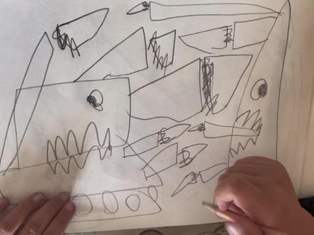 #画画 #亲子时光 #亲子时光陪伴孩子成长 #坦克大战 #黄金哆啦 坦克大战,黄金哆啦对战毒液步行者。