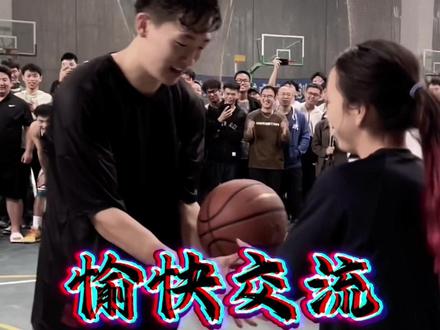 @上大男篮 上大女欧文果然名不虚传#沪cares #王智伟 #罗斯