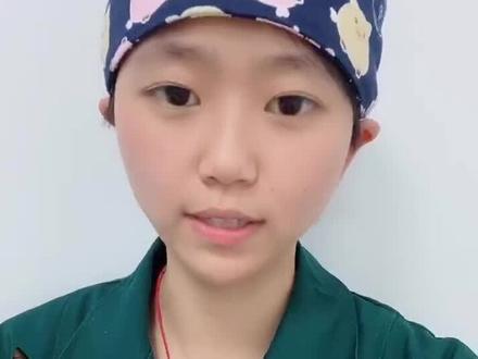 领头崽~本来想一直戴帽子,可是有人告诉我,捂着头发会秃头😂真的假的😱#拱鼻子 #护士懂护士