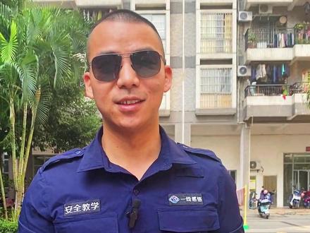 消防云梯车有多高?买房要买几楼更安全?#消防安全知识 #买房 #消防救援 #消防车 @抖音小助手