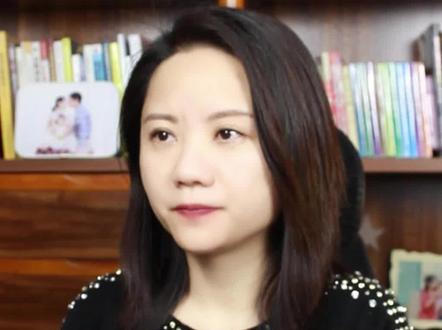 一岁左右的宝宝为什么总会自己打头。#家庭教育 #做智慧父母 #徐州早教 #徐州贝迪堡早教托育 #数学思维 #徐州思达创意思考力 #徐州同城 @徐州贝迪堡国际早教托育 @徐州思达创意思考力