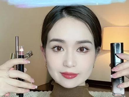 新手第一次化妆不知道如何下手,那就从这个视频开始吧!超简单入门淡妆教程✅这种低饱和清冷淡妆真的是白看不腻,且高级哦✅内容超详细。学不会算我输‼️#新手化妆教程 #淡妆 #美妆教程 @抖音小助手