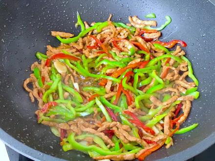 炒肉丝怎么炒嫩不柴 584e8ace52861e5fc5f0187e7c1167ee~tplv-dy-resize-origshort-autoq-75:330.jpeg?x-expires=2015330400&x-signature=SoiyTjPsYR4V0lfCktotoRlxRWI%3D&from=3213915784&s=PackSourceEnum_AWEME_DETAIL&se=false&sc=cover&biz_tag=pcweb_cover&l=20231114225207C61668D646176828180D