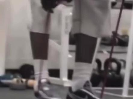 乐邦~乐邦~詹士~~#篮球 #詹姆斯 #乐邦詹士 #nba#螃蟹