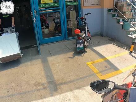 遇到备注单兄弟们一定要注意,有的东西超长加宽,抢单时留意避免去了拉不了打麻烦。#跑腿小哥 #货拉拉 #铃木uy125 #摩托车