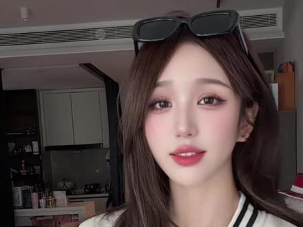 那你呢 你要怎么看我 #我比高富帅更冷漠 #手势舞 #女友视角