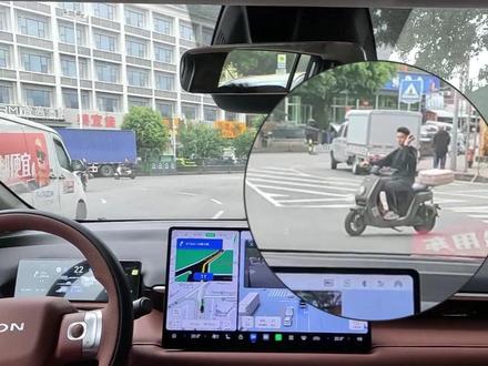 鬼探头也不怕,埃安N60先发制人。
埃安N60盲订,激光雷达智驾太期待了
#埃安N60盲订开启
#年轻人的第一台国民智驾好车
#埃安N60
#智美都市SUV