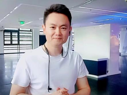 #元宇宙 #NFT #数字藏品 爆火的背后,人们究竟买的是什么?#华软商学院 #华软微播