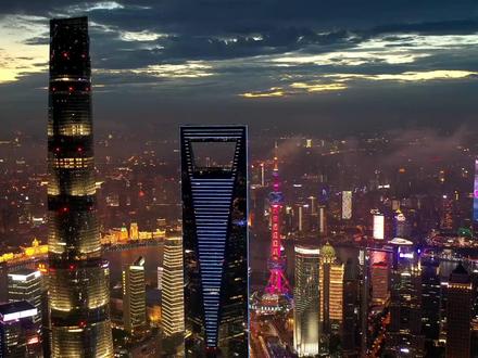 英伟达市值超4万亿,黄仁勋持股只有3.5%,为什么呢? #英伟达 #黄仁勋 #世界首富 #股权架构