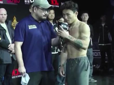 赛前扬言KO对方,结局却让人意外!黑豹尹帅实力降服! #格斗 #mma #冠军 #ko #降服 #裸绞