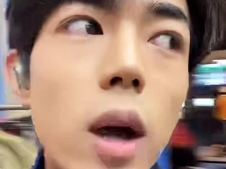 纳迪尔在直播间对姐妹们关心的问题都一一做了回复哦!#盈公主 #盈公主和纳迪尔 #心动男孩 #宝藏男孩儿 #快来围观