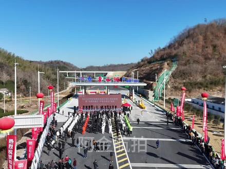 G4222和襄高速六安段,正式通车啦!#和襄高速 #和襄高速六安段 #和襄高速通车 #国有大事必有猛士
#贯通新程猛士护航