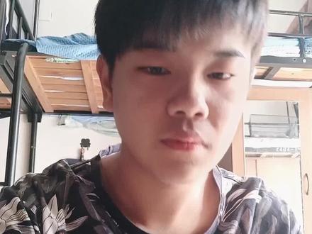 唱歌嘴型应该是竖着还是横着呢?这哪个是对的?看完这期视频你就知道了。#唱歌 #唱歌技巧和发声方法 #声乐教学 #原创视频 #正能量唱歌才艺主播