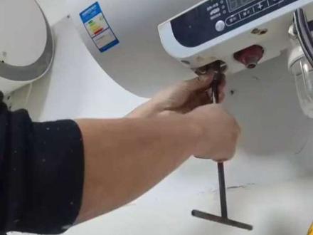 热水器的清洗方法 #热水器清洗方法#热水器清洗教程#热水器清洗#热水器清洗工具#燃气灶