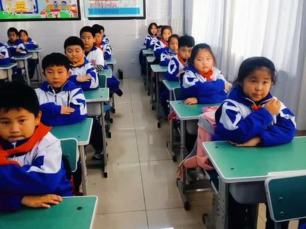 部编二年级上语文园地五关于言和语的成语,只有理解意思,才能熟练运用。#快乐学习快乐成长 #可爱的学生