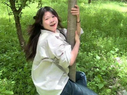 不是,就这么被我哥破解了? 力气小的还是不要尝试了,真起不来哈哈哈#盘腿抱柱子 #农村生活